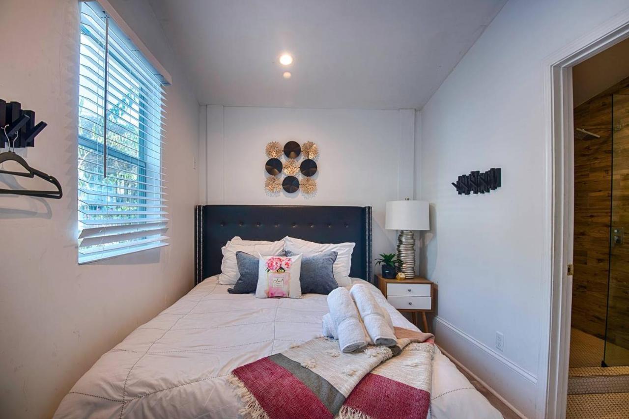 Вилла Five Br - Sleeps 10! Steps From French Quarter Новый Орлеан Экстерьер фото